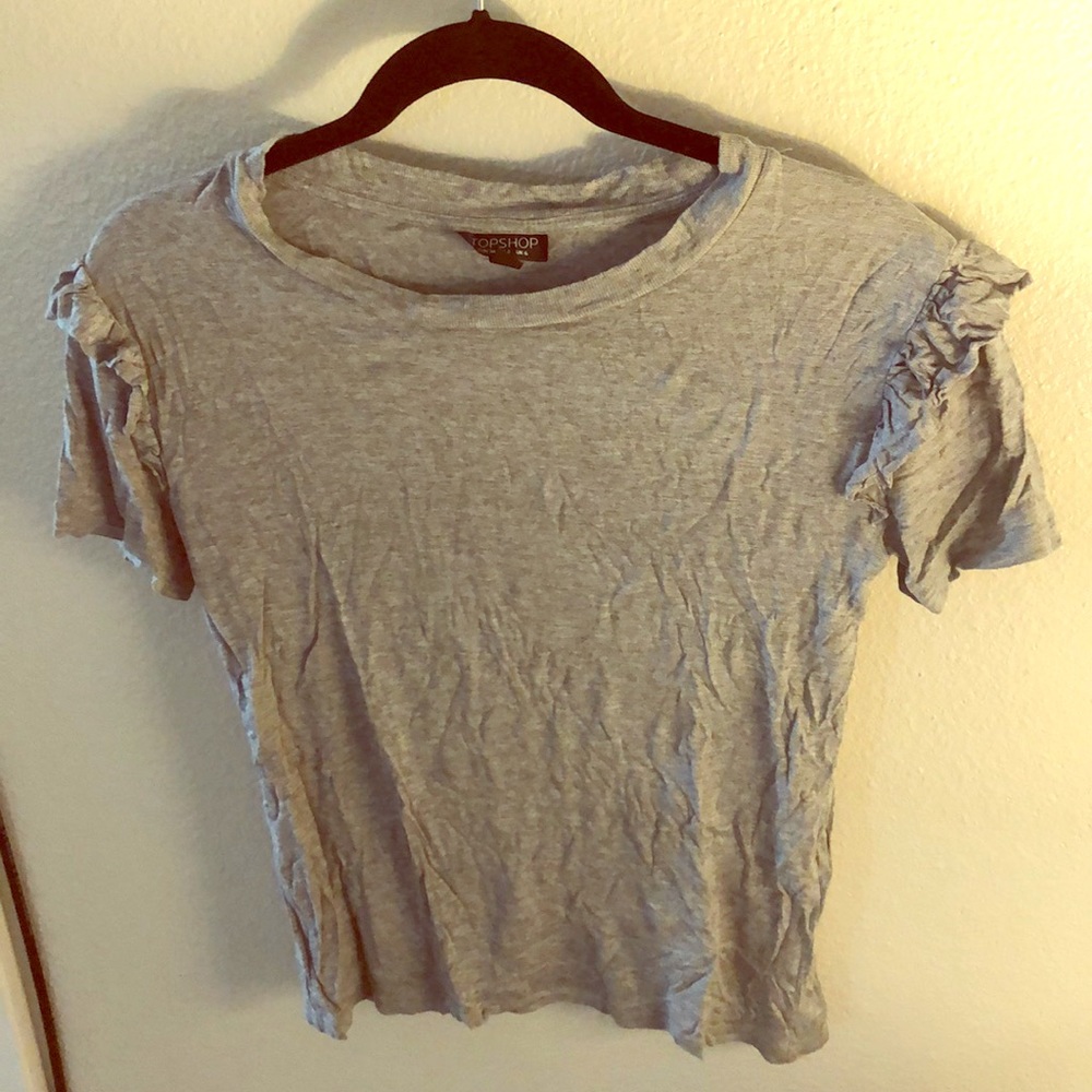 Ruffle sleeve tee
